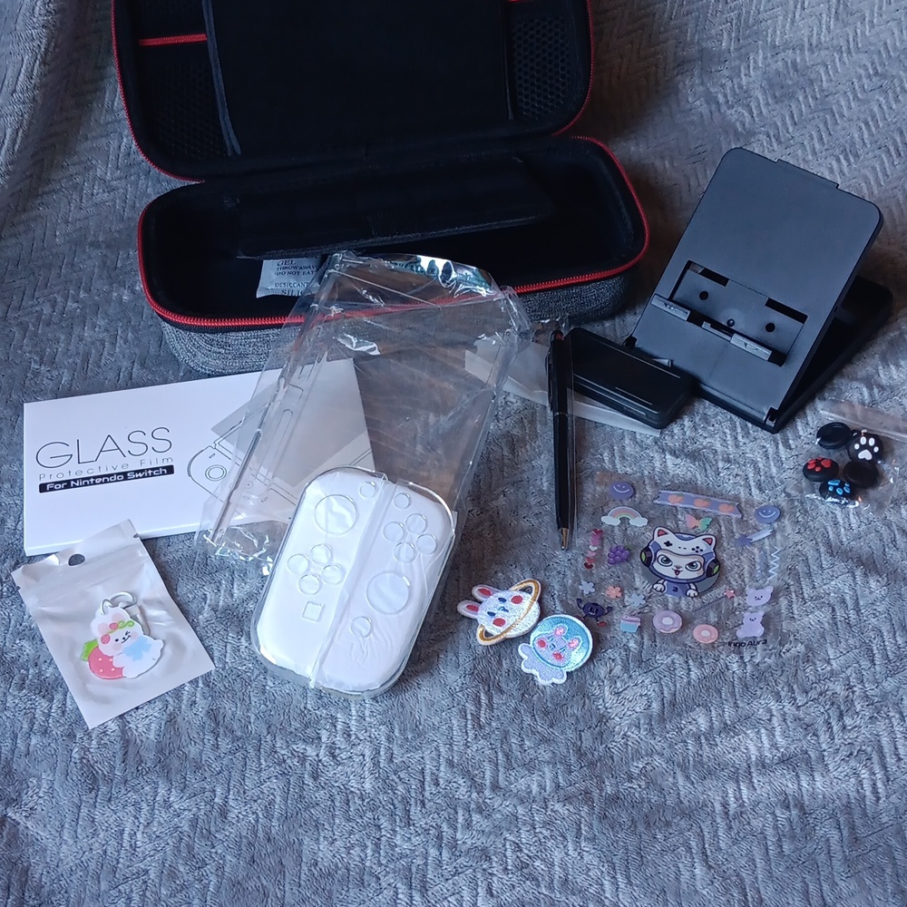 Switch Accessory KIT - Picture 3 of 4